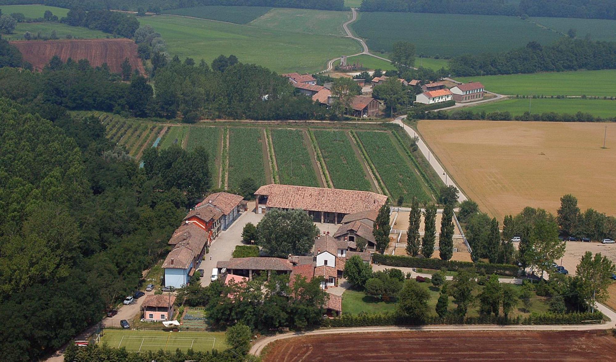 Agriturismo Cascina Caremma Besate Extérieur photo
