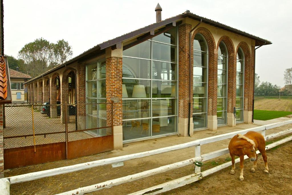 Agriturismo Cascina Caremma Besate Extérieur photo